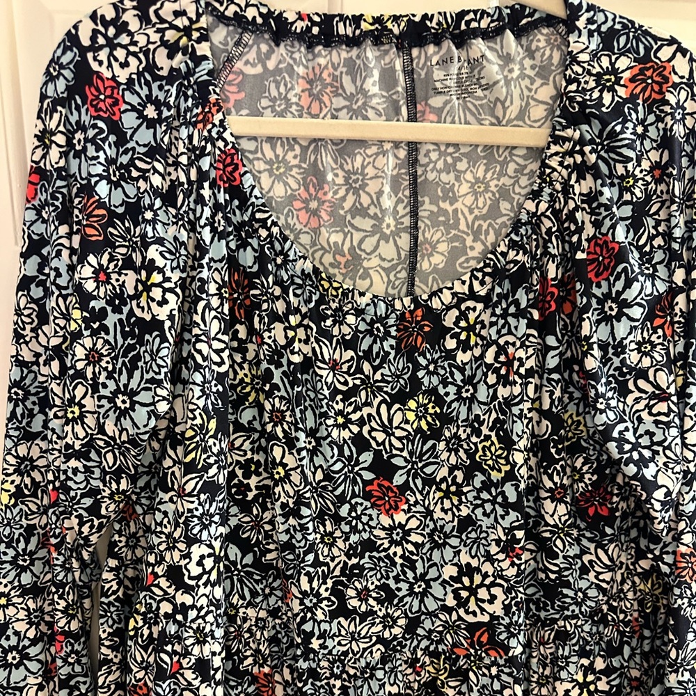 Brand: Lane Bryant Size: 14/16 Color Blue/ Multi Fabric : Cotton